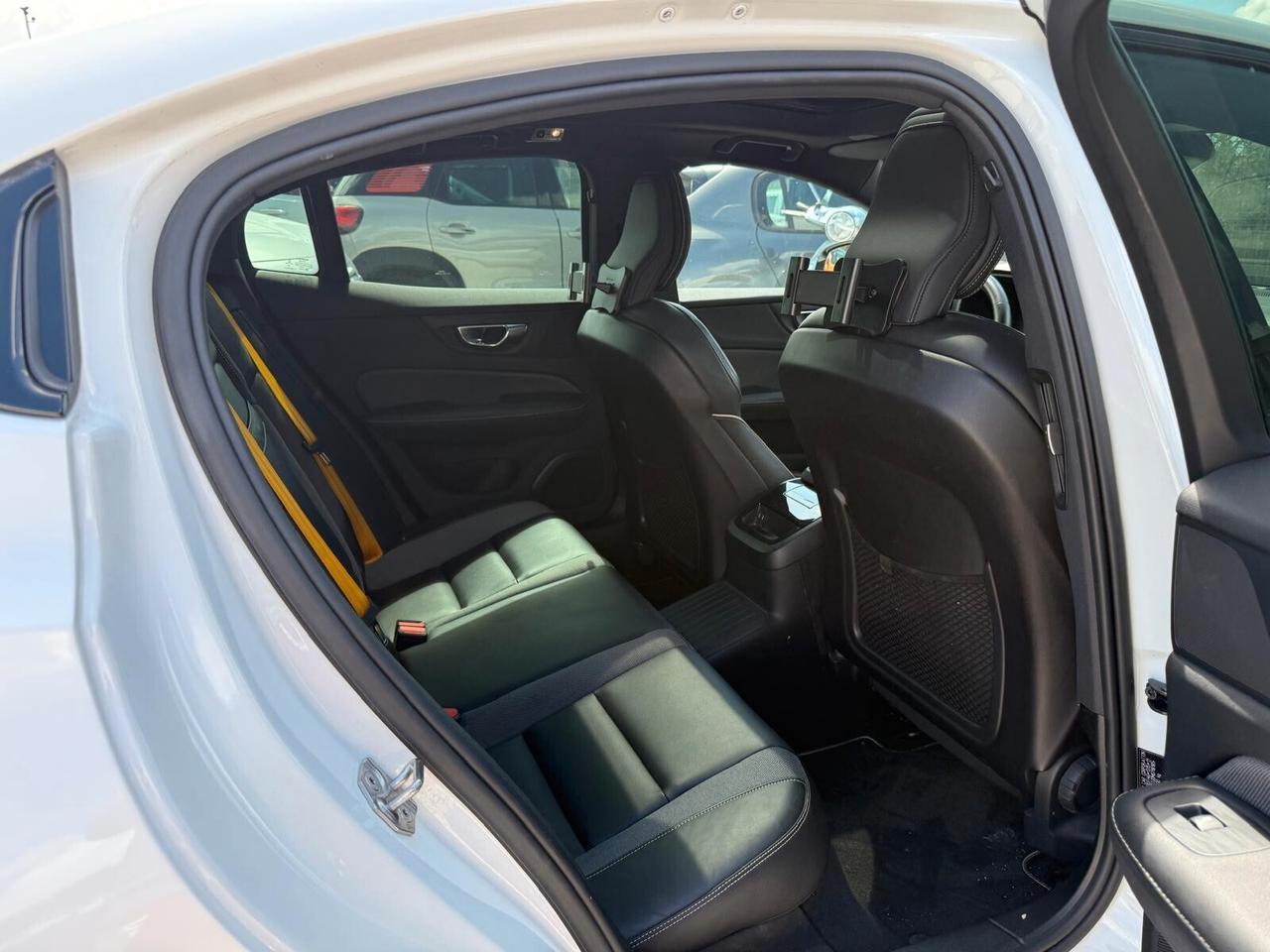 Volvo S60 T8 Recharge AWD Plug-in Hybrid R-Design 318Cv