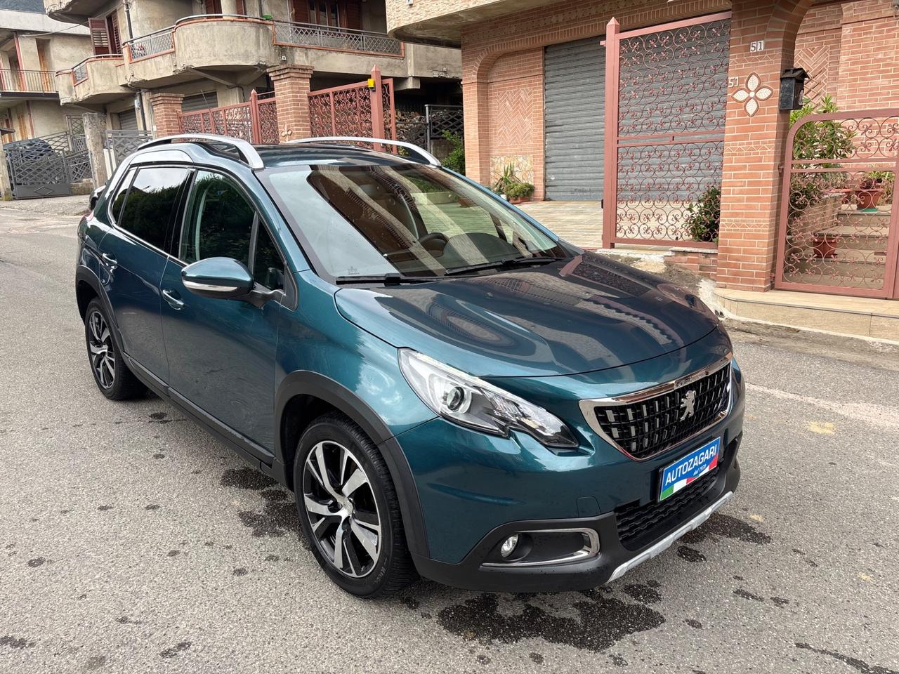 Peugeot 2008 BlueHDi 100 S&S allure accessioriata