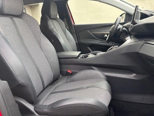 PEUGEOT 3008 BLUEHDI 130cv EAT8 S&S ALLURE