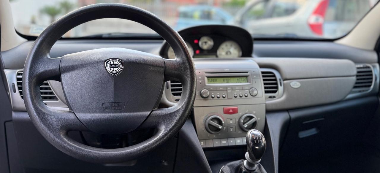 Lancia Ypsilon 1.2 Benzina 60 Cv