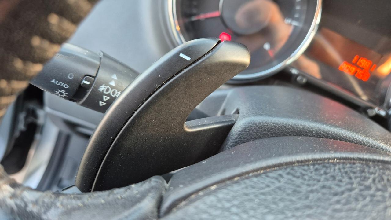 Peugeot 3008 1.6 HDi 115CV Active