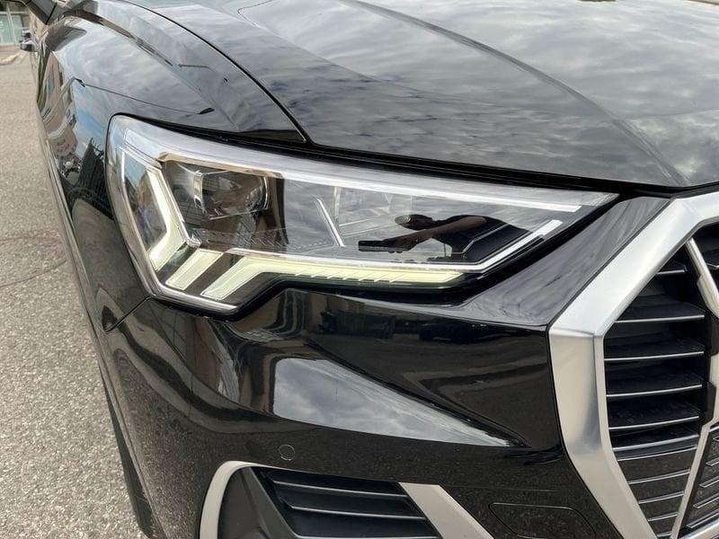 Audi Q3 35 1.5 tfsi Business Advanced s-tronic