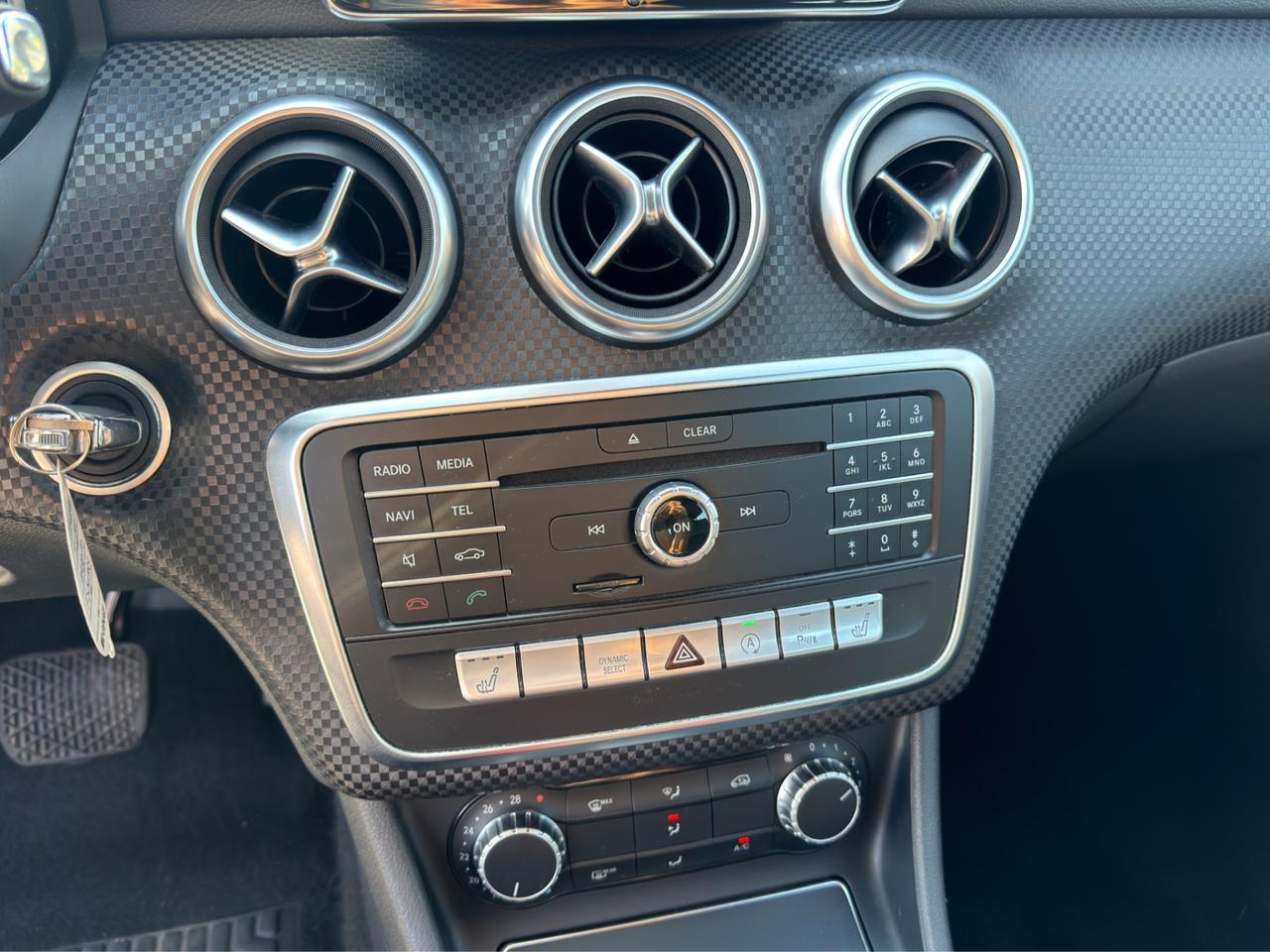 MERCEDES Classe A (W176) A 180 d Automatic Sport