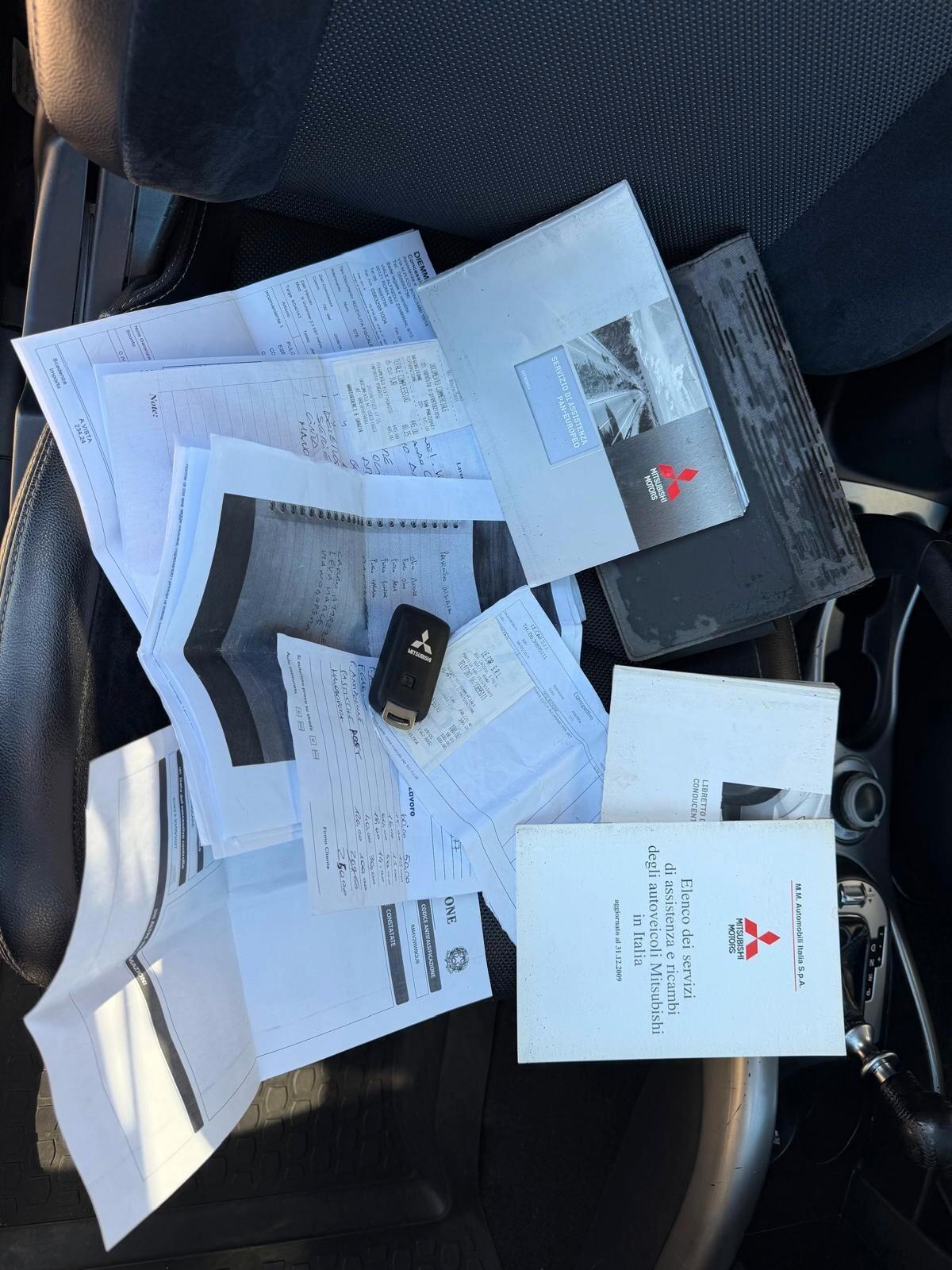 Mitsubishi Outlander 4x4 Cambio Automatico 7 Posti