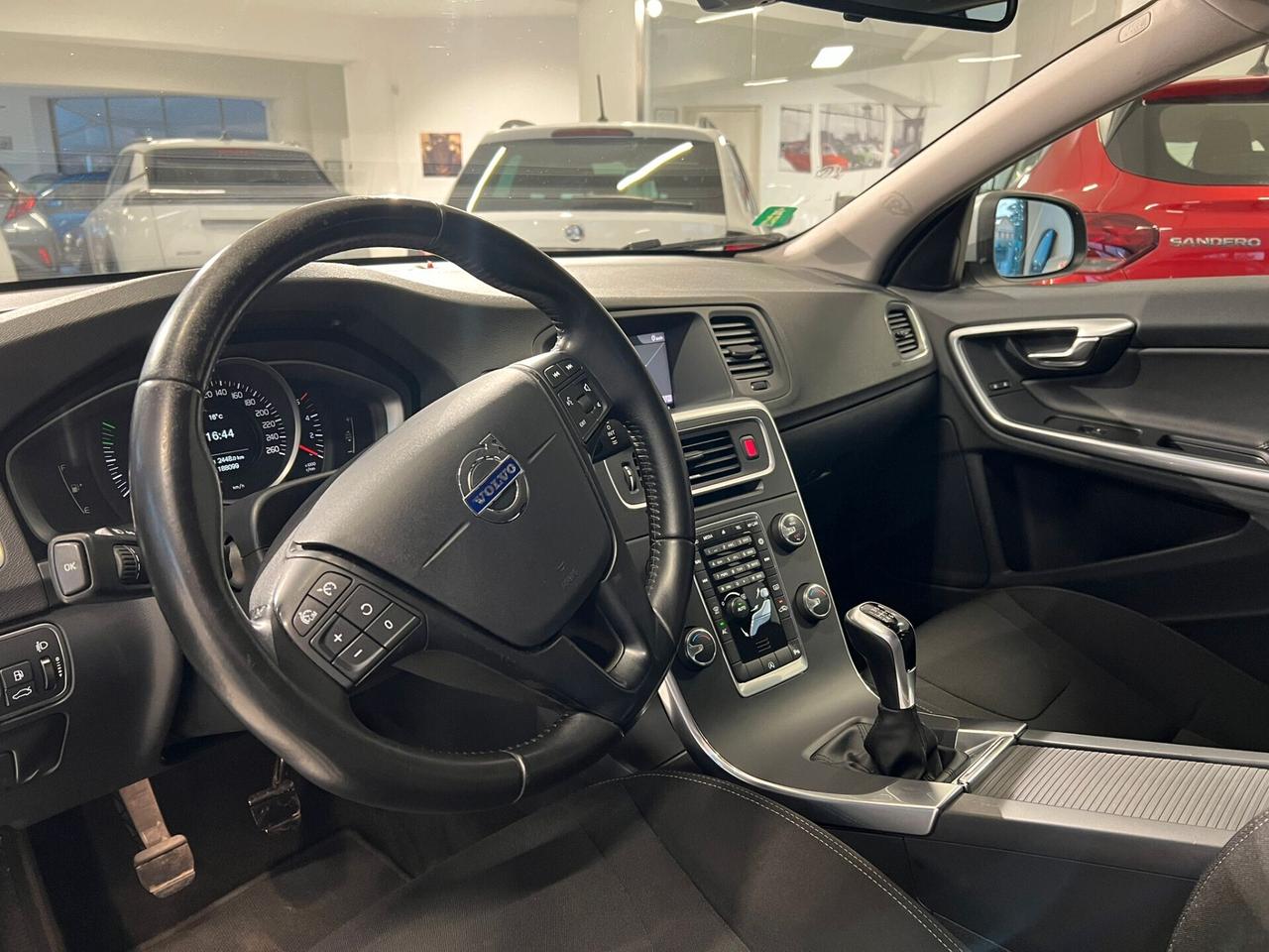 Volvo V60 D2 Momentum