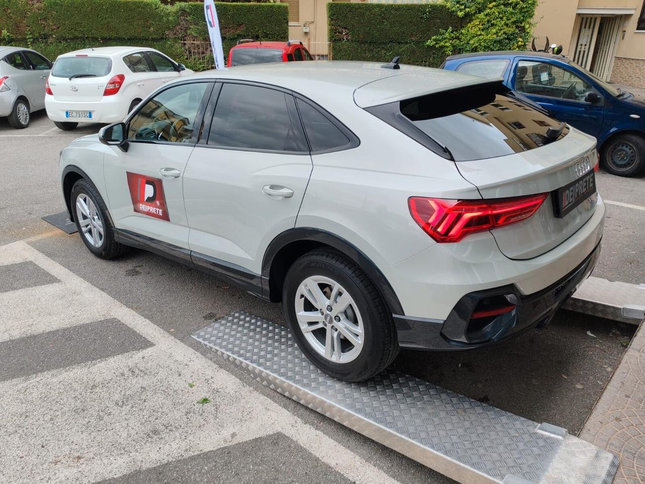 Audi Q3 35 TDI S tronic Business Advanced Carplay Luci Ambiente