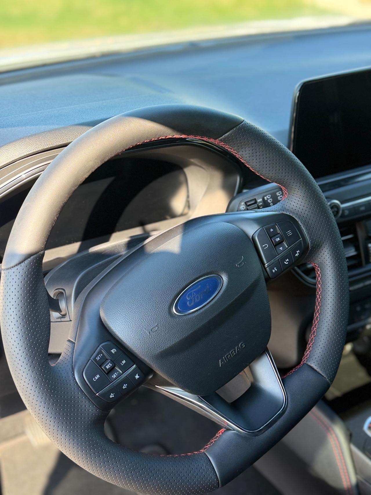 Ford Focus 1.0 EcoBoost Hybrid 155 CV Powershift 5p. ST-Line X