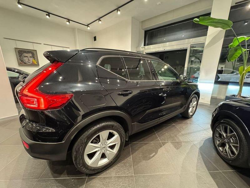 Volvo XC40 B3 automatico Business