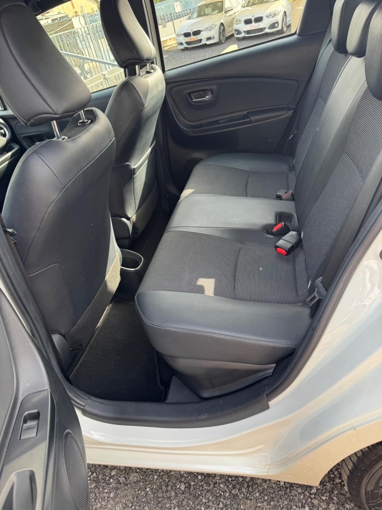 Toyota Yaris 1.5 Hybrid 5 porte Team