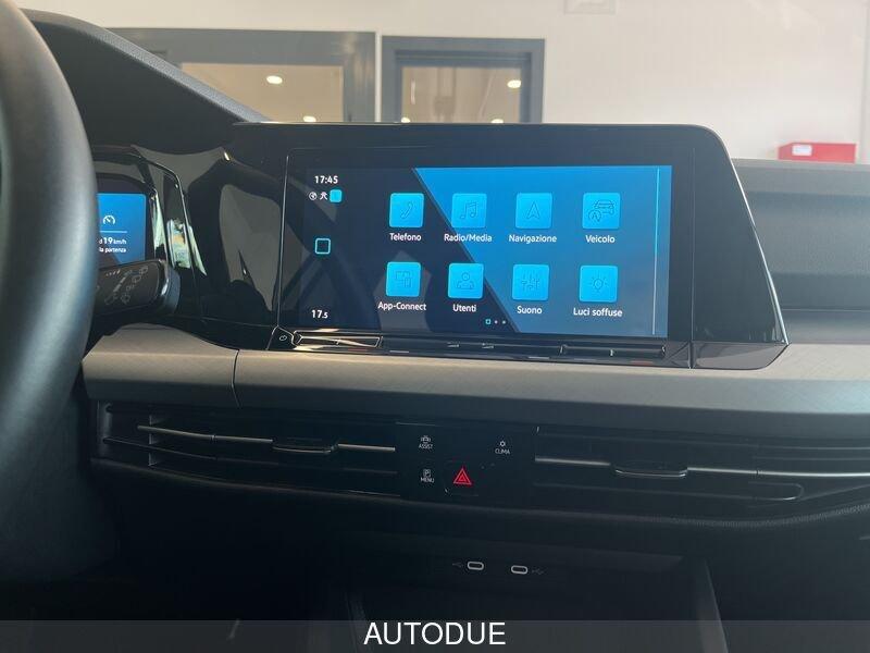 Volkswagen Golf 8 1.0 ETSI EVO LIFE DSG 110 CV