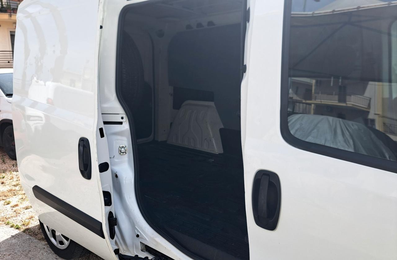 Fiat doblo 1400 metano anno 2017 3 posti