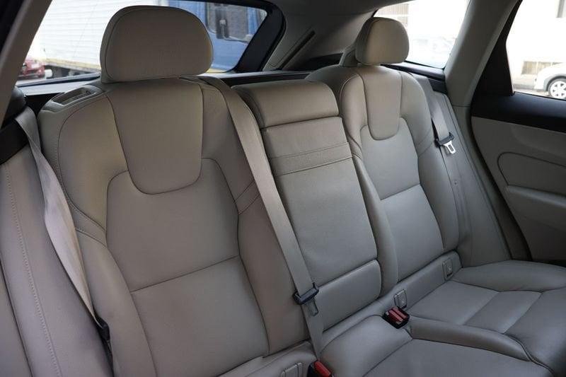 Volvo XC60 D4 AWD Geartronic Business Unicoproprietario