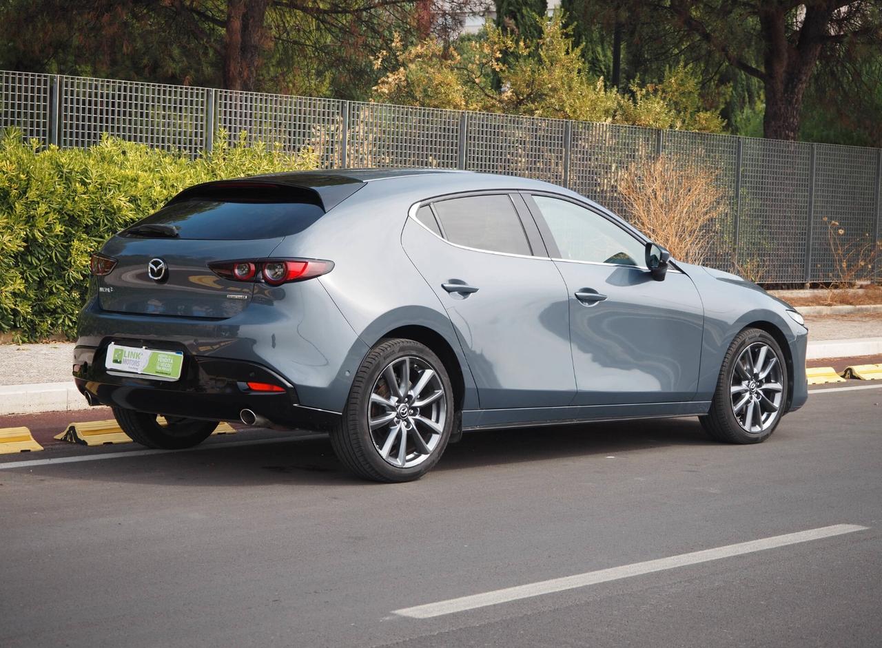 Mazda 3 1.8L Skyactiv-D Exceed