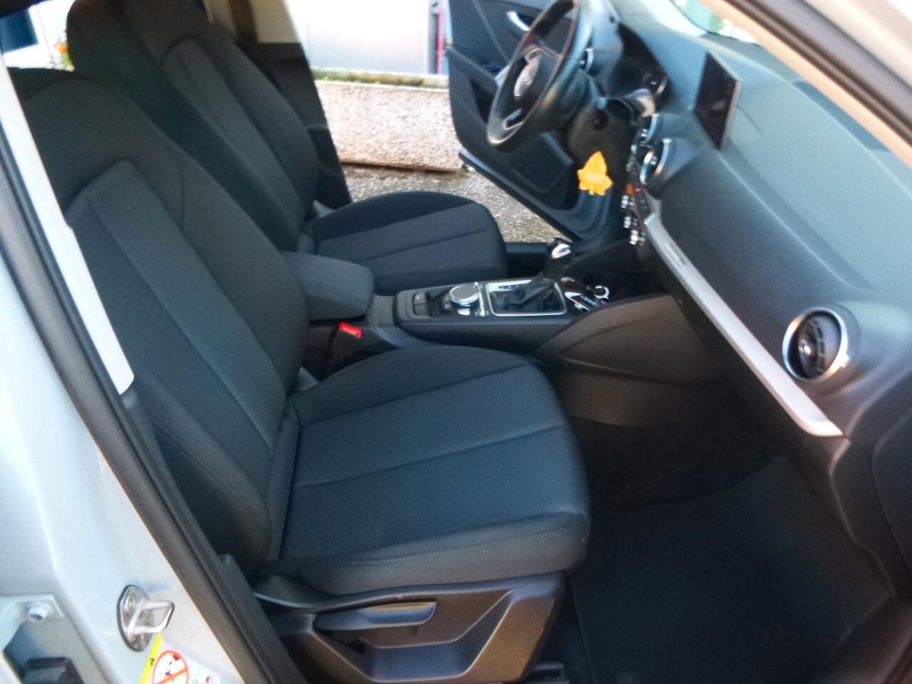 Audi Q2 35 TDI quattro S tronic Identity Black