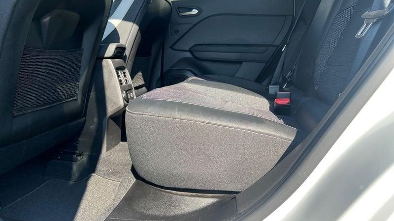 Renault Captur 1.6 E-TECH Plug-in Hybrid 160cv Intens Auto