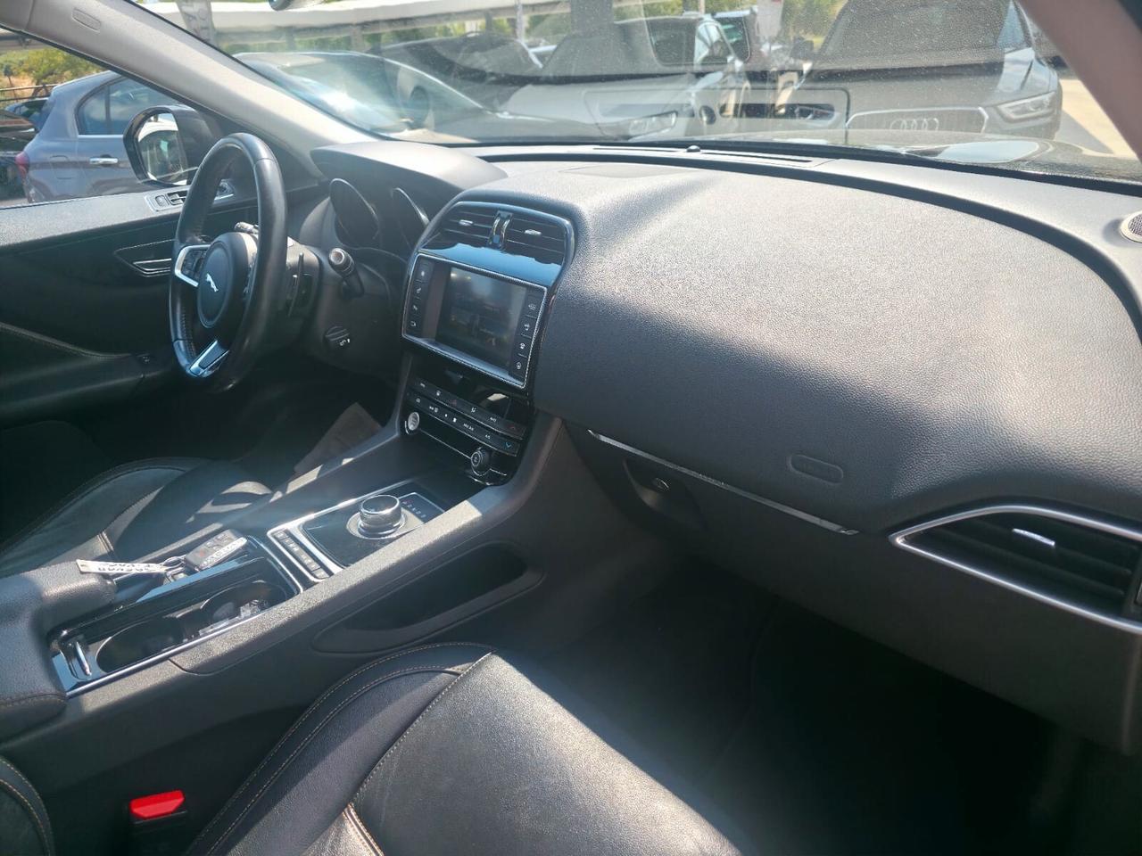 Jaguar F-Pace 2.0 D 240 CV AWD aut. Prestige