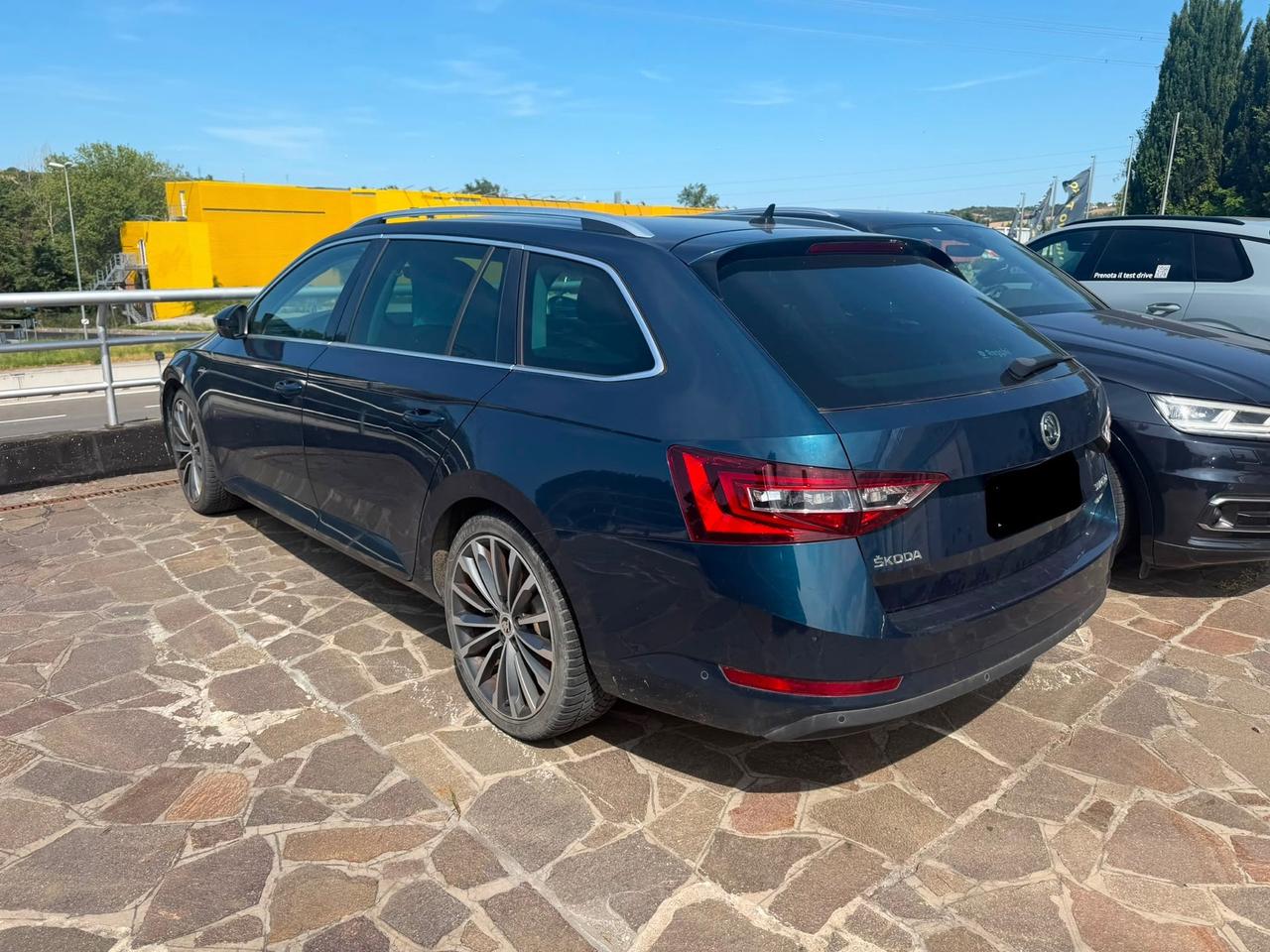 Skoda Superb 2.0 TDI 190 CV SCR DSG 4x4 Wagon Laurin&Klement