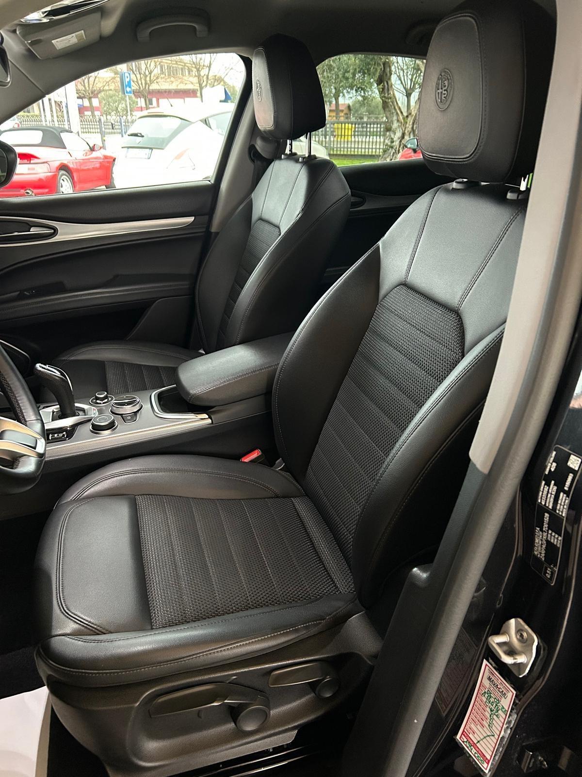 Alfa Romeo Stelvio 2.2 Turbodiesel 190 CV AT8 RWD Business