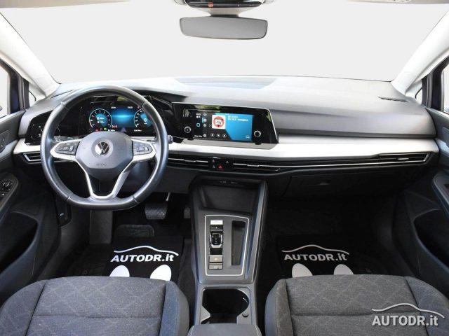 VOLKSWAGEN Golf 1.5 TGI 130cv DSG Life VIRTUAL CARPLAY TRIZONA