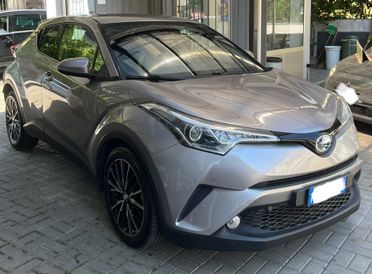 TOYOTA C-HR 1.8 HYBRID E-CVT LOUNGE - UNICO PROPRIETARIO - ANCHE PER NEOPATENTATI - TAGLIANDO PRECONSEGNA IN TOYOTA CON GARANZIA TOYOTA - PREZZO NON VINCOLATO A FINZANZIAMENTO