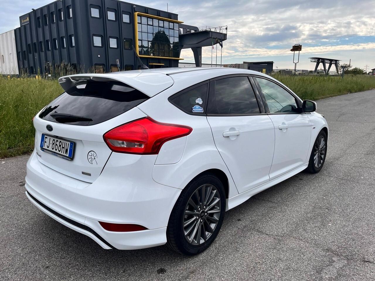 Ford Focus 1.0 EcoBoost 125 CV Start&Stop ST Line