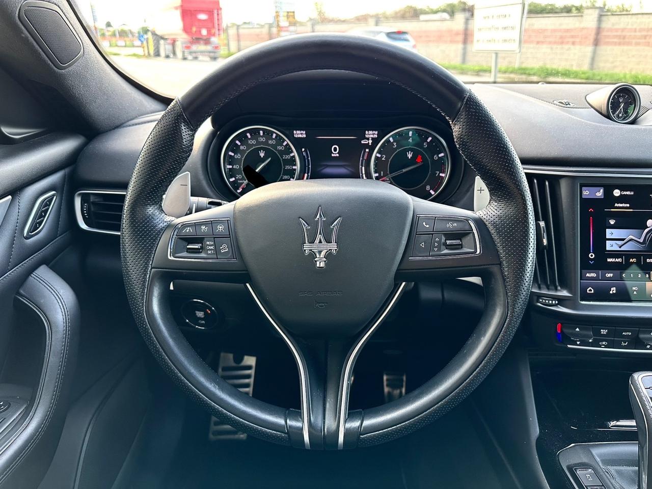 Maserati Levante V6 350 CV AWD Modena