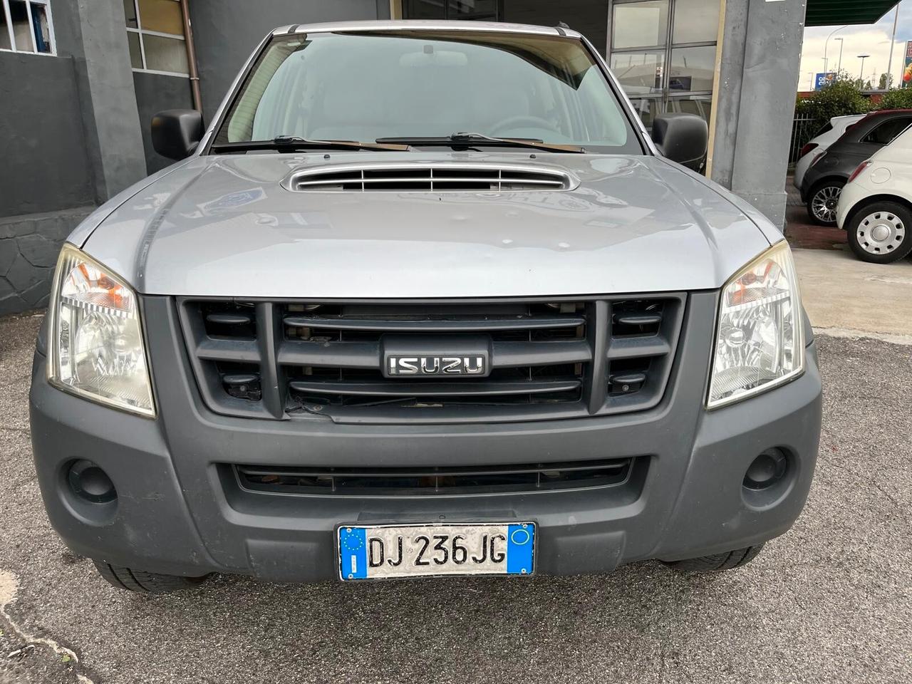 Isuzu D-Max 3.0 TD cat Crew Cab 4WD Pup LS Roadmap