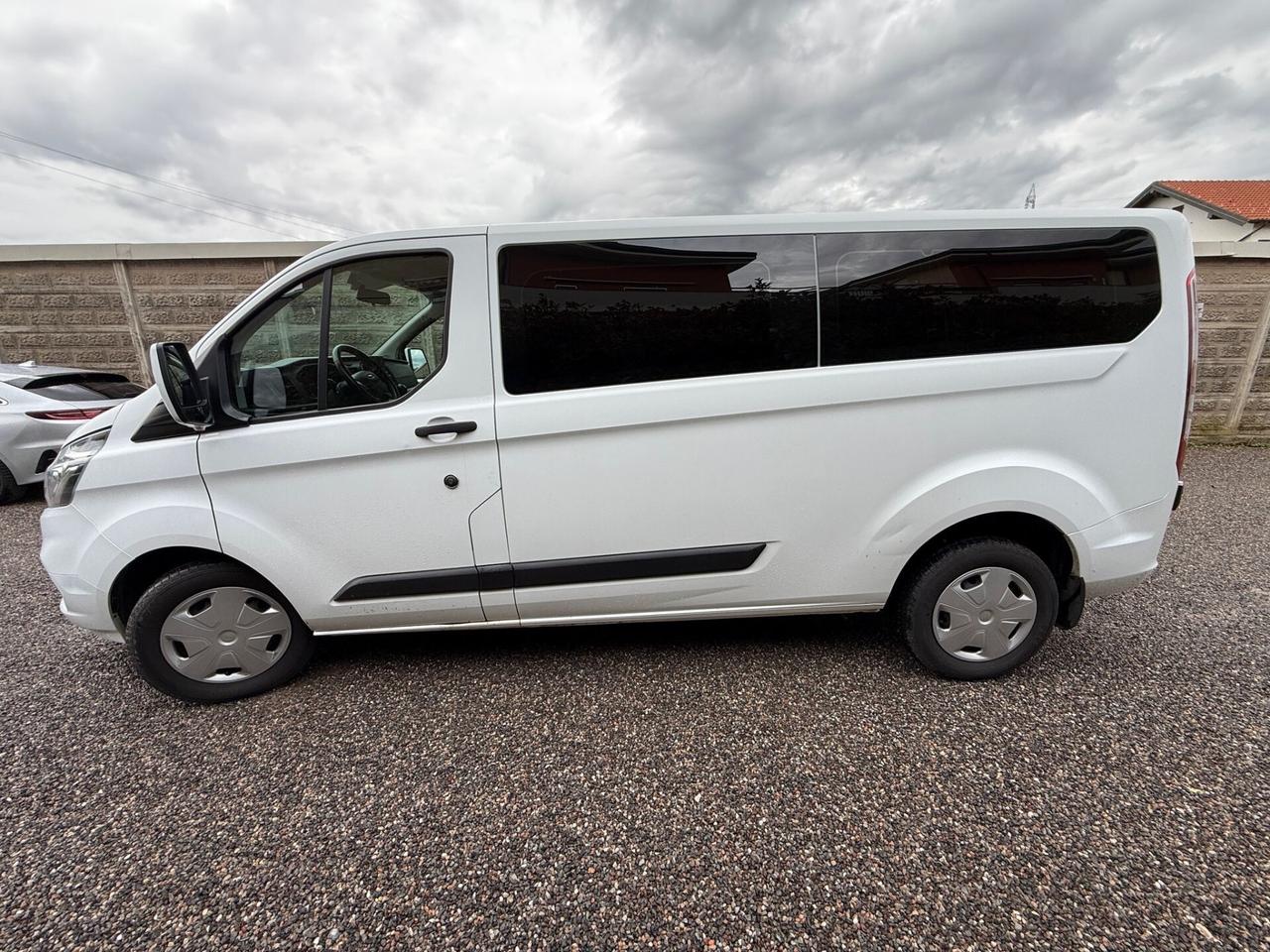 Ford Tourneo Custom Combi 320 2.0 EcoBlue 130CV PL