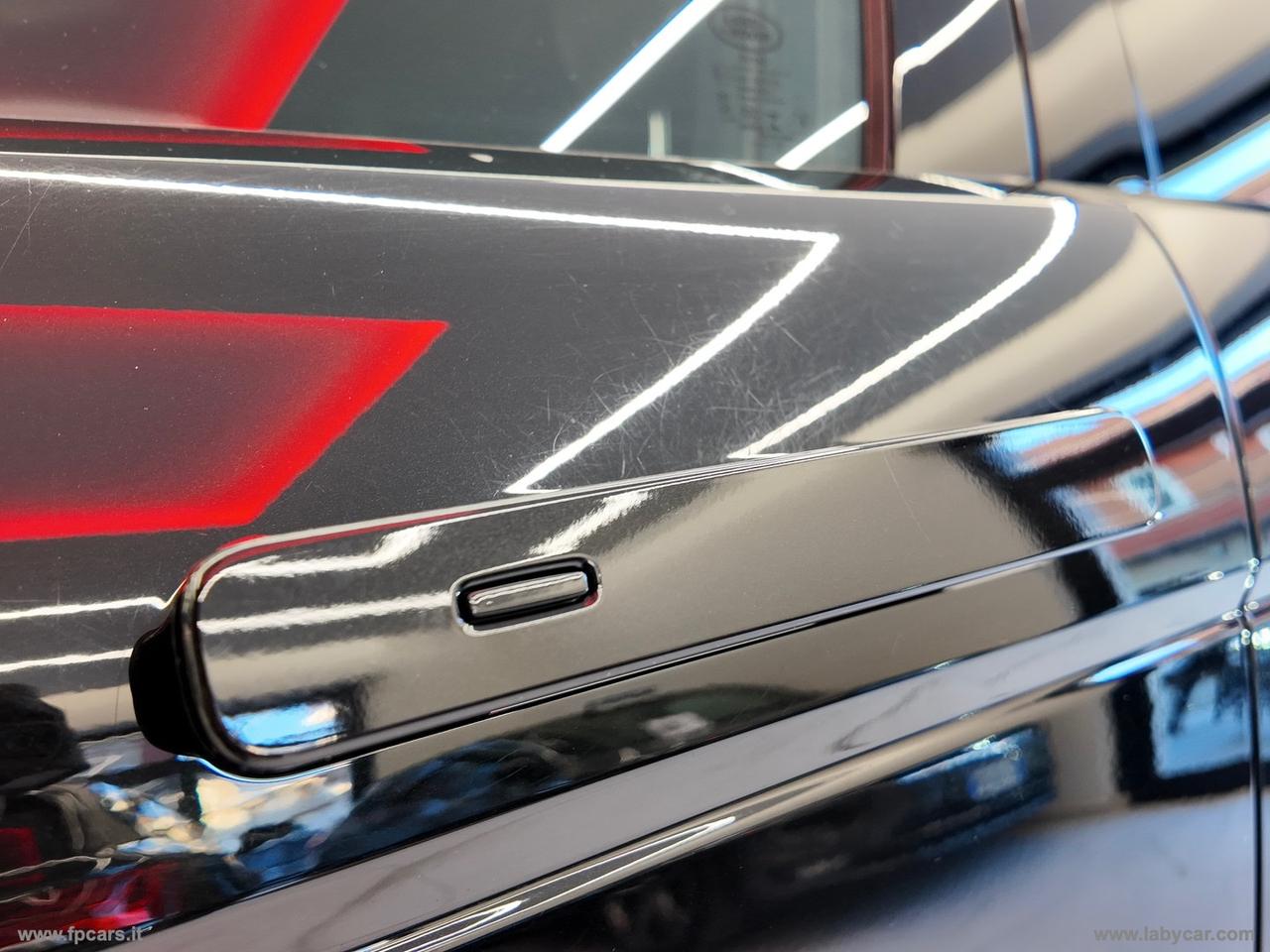 LAND ROVER RR Evoque 2.0D L.Flw 150 AWD R-Dyn.HSE