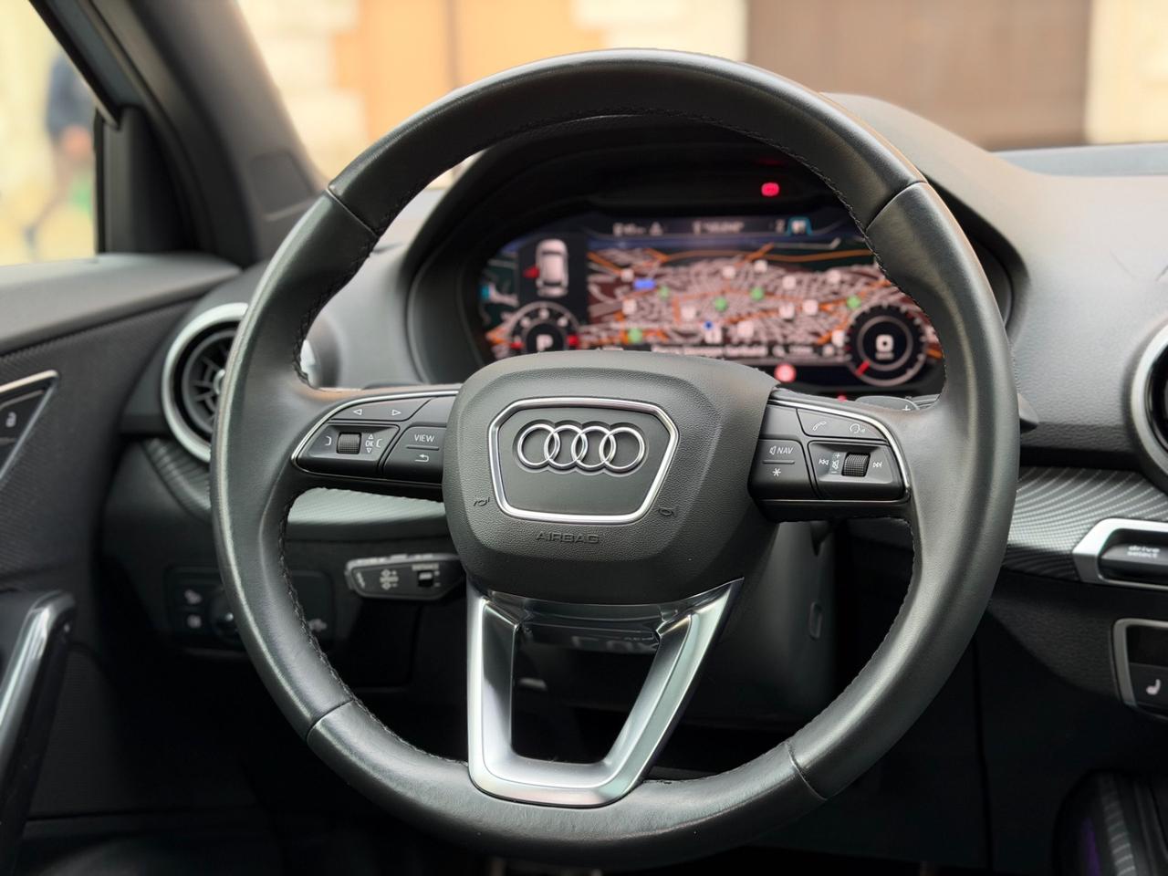 Audi Q2 35 TDI QUATTRO S-TRONIC S-LINE IDENTITY BLACK