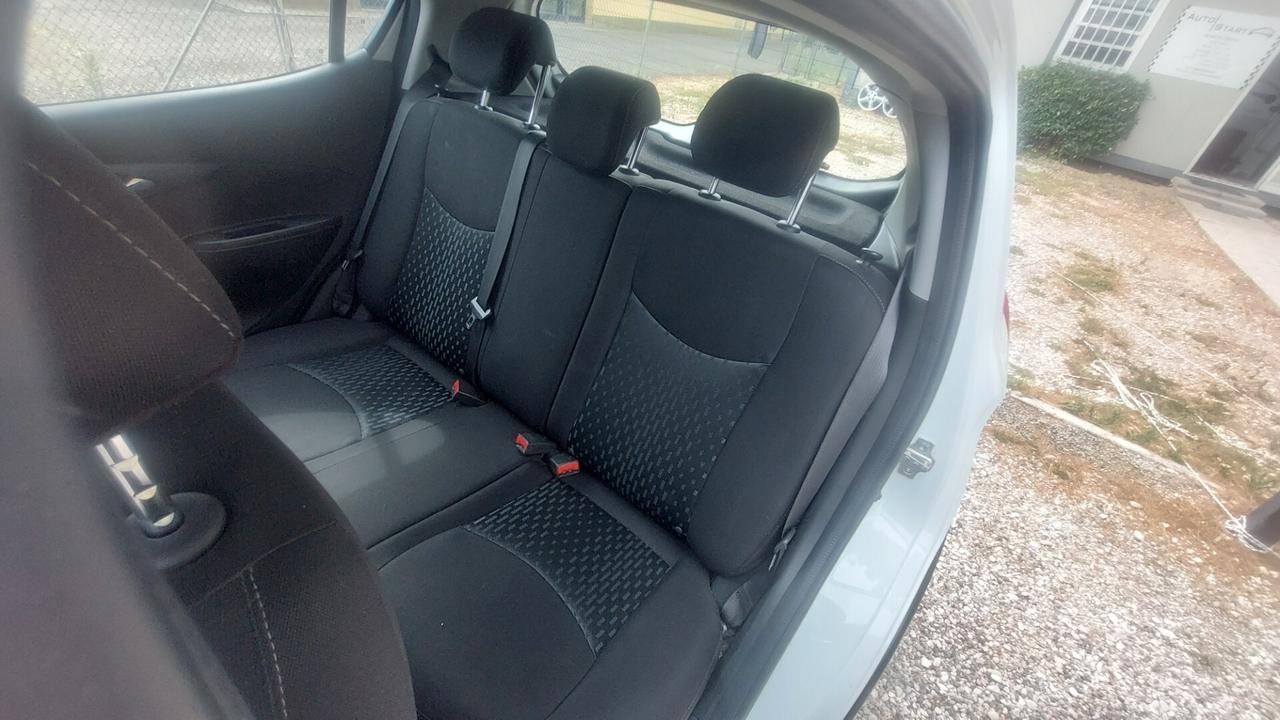 Opel Karl Rocks 1.0 73 CV