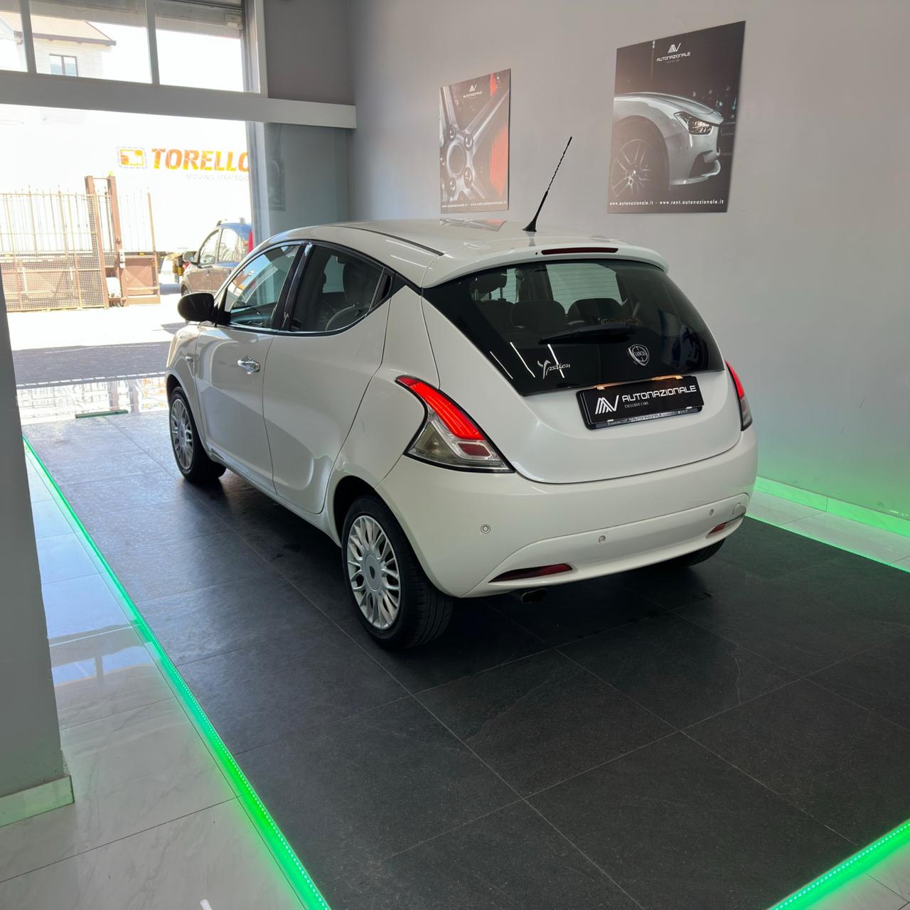 Lancia Ypsilon 1.2 69 CV 5 porte Gold my18