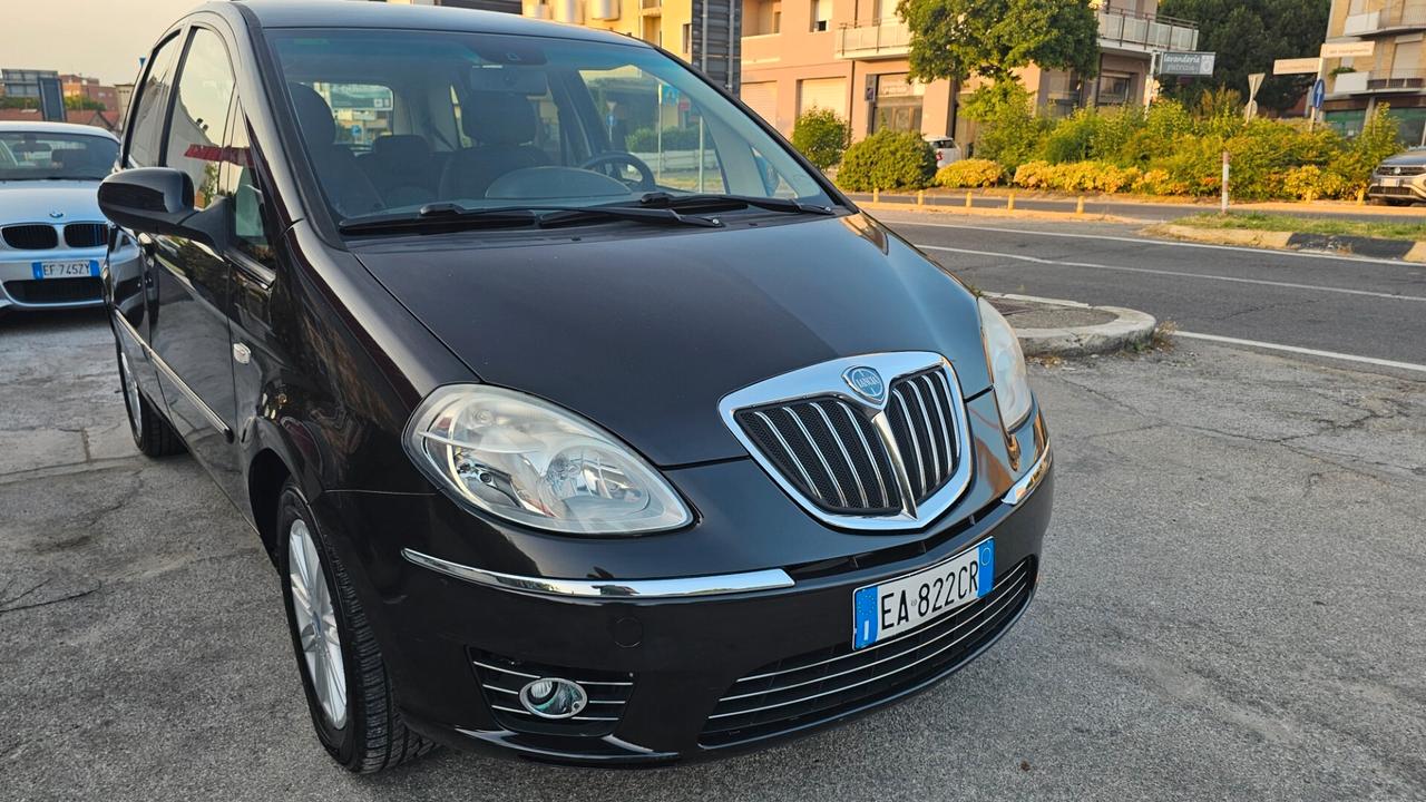 Lancia MUSA 1.6 Multijet Poltrona Frau