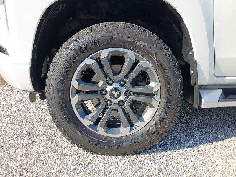 Mitsubishi L200 2.3 D Double Cab 4x4 Super Select Diamond aut. N1
