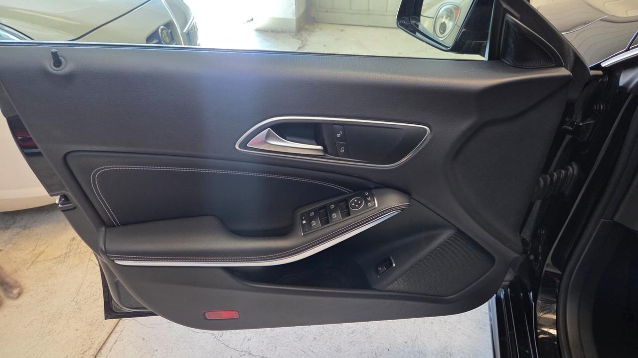 Mercedes-benz CLA 200 automatica Premium unico proprietario