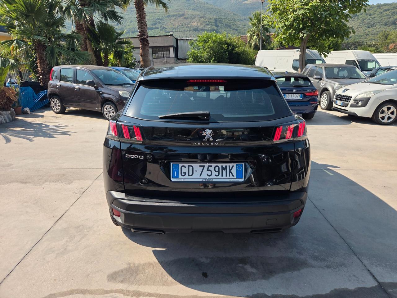Peugeot 3008 BlueHDi 130 S&S EAT8 - DA VETRINA