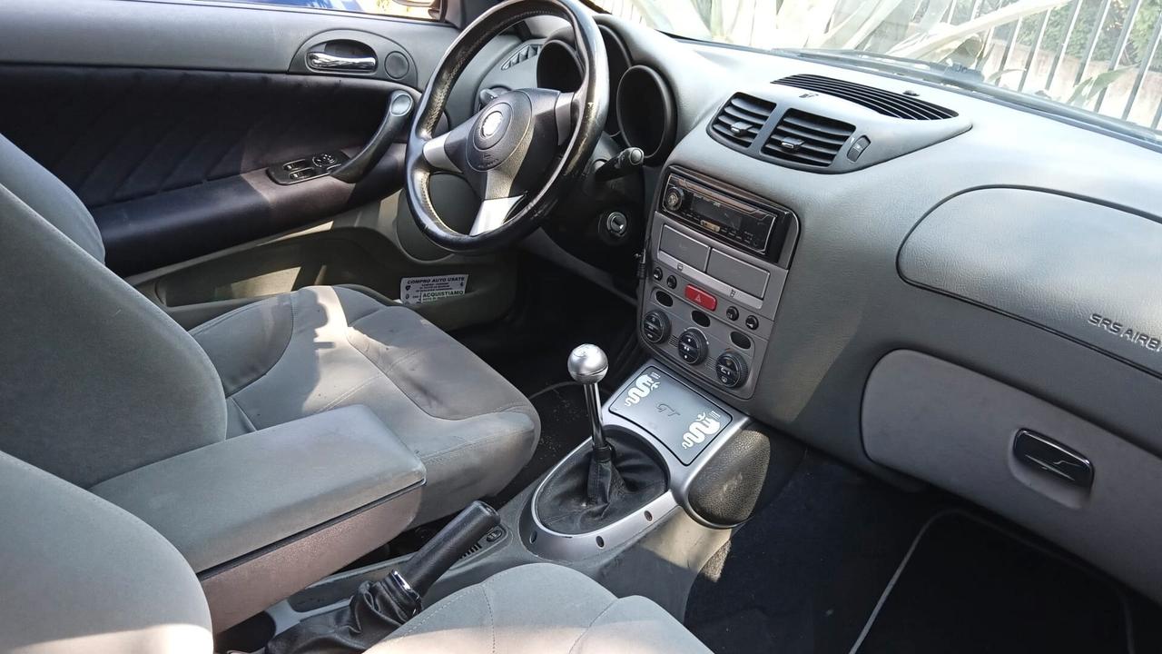 Alfa Romeo GT 2.0 JTS 16V Progression