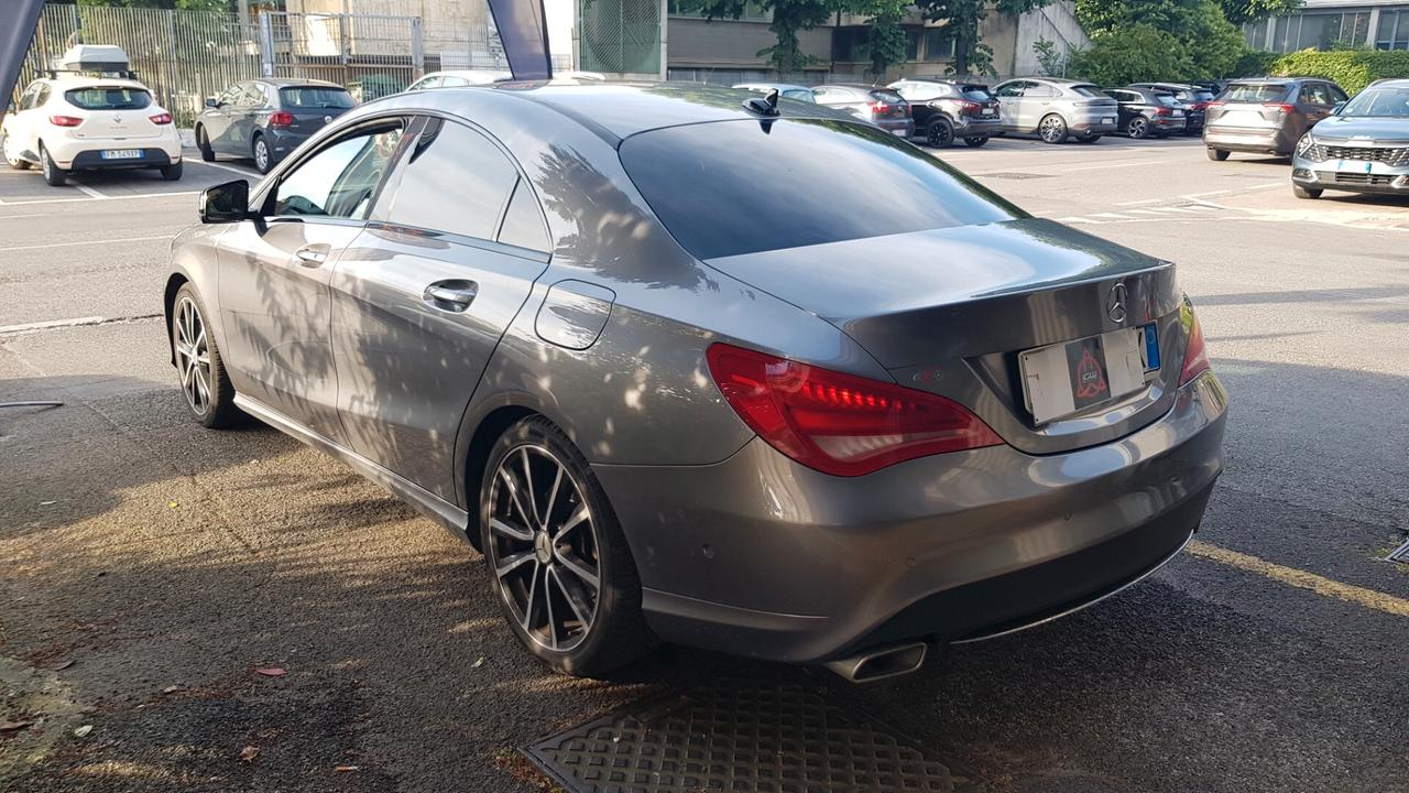 Mercedes-benz CLA 180 BLACK LINE UNI PRO!!!