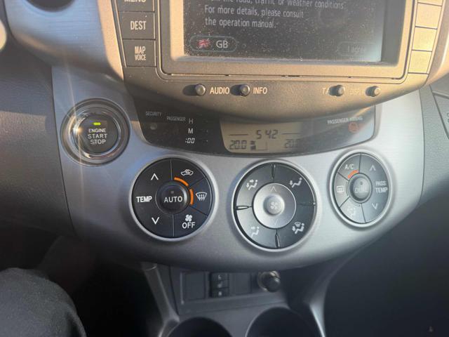 TOYOTA RAV 4 MY23 179,001km RAV4 2.2 D-4D 177 CV Luxury Bellissima