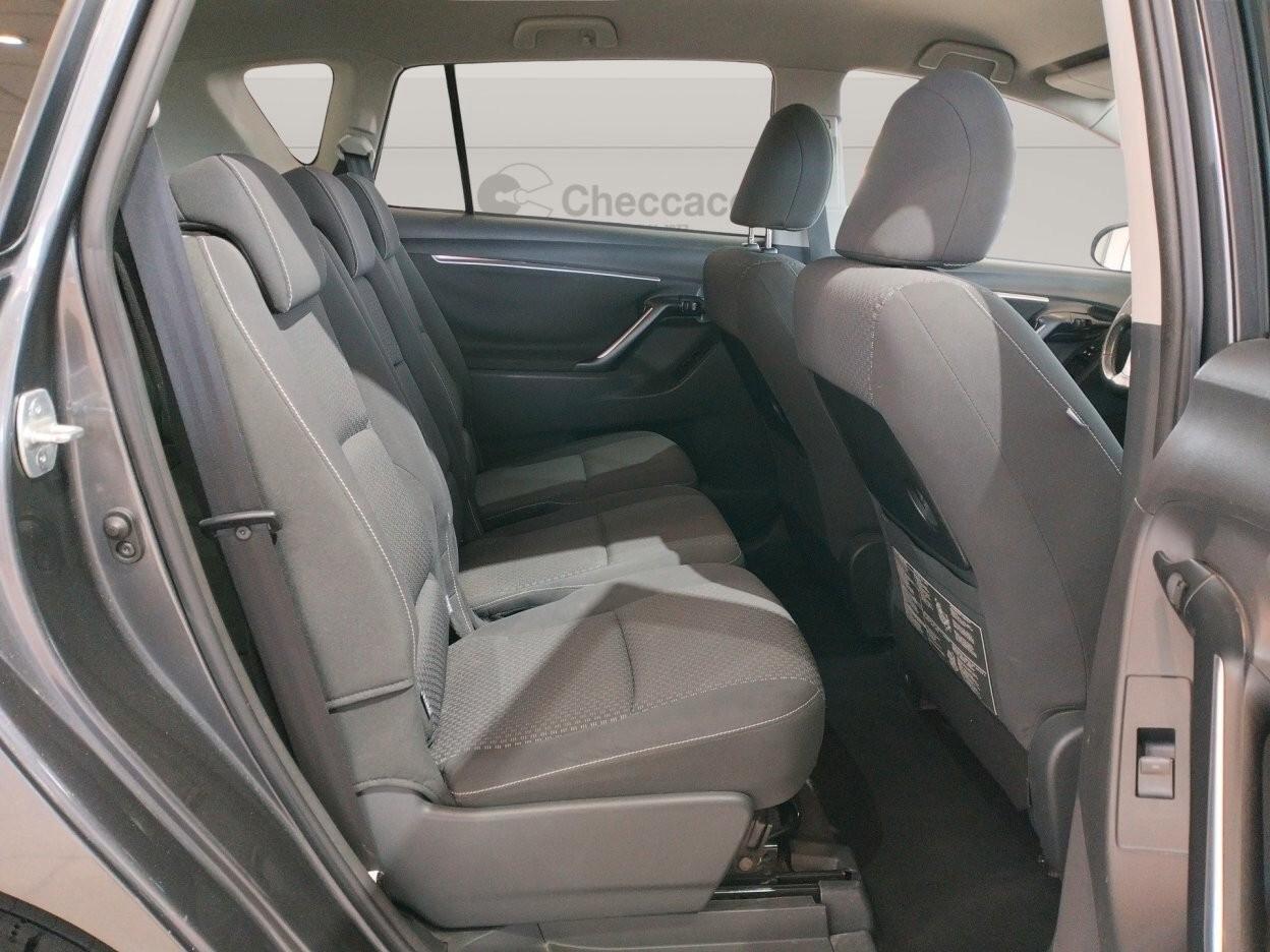 Toyota Verso 2.0d Active *7 POSTI*
