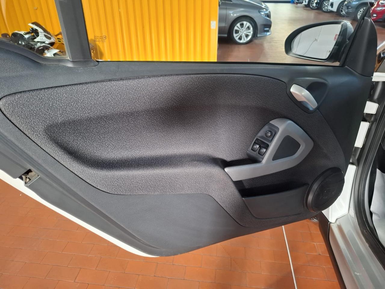 Smart ForTwo 1000 62 kW cabrio pulse