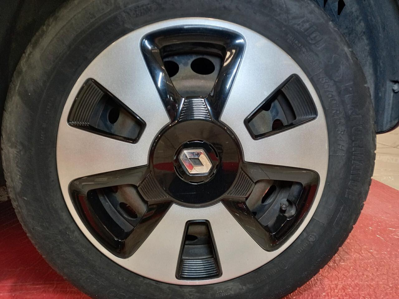 Renault Twingo 1.0 90.000 KM