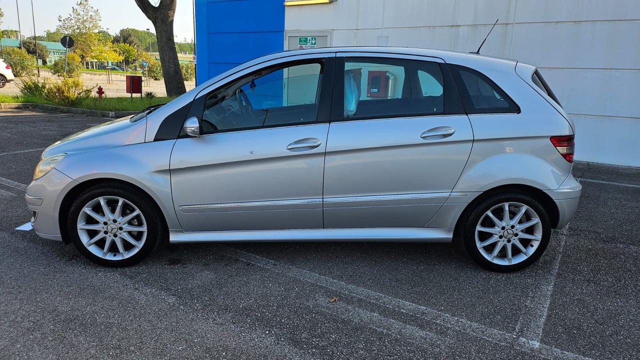 MERCEDES B200 2.0 2008 12 MESI DI GARANZIA