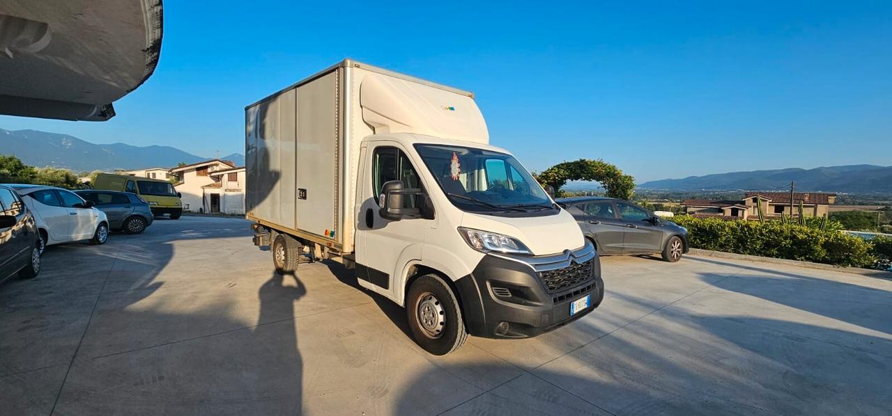 Citroen Jumper con pedana idraulica