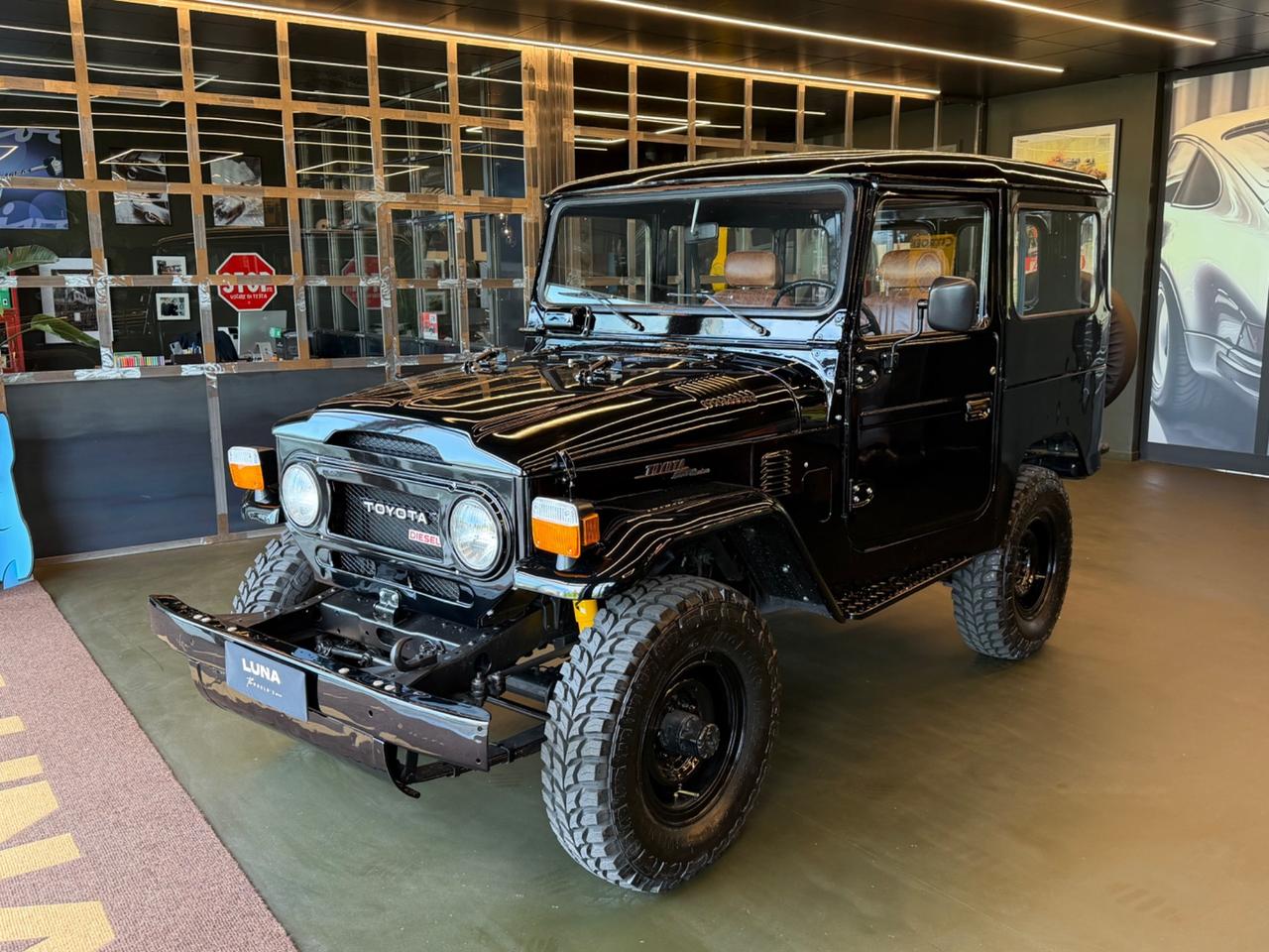 Toyota Land Cruiser BJ 40 Ricondizionato "The World's Style"