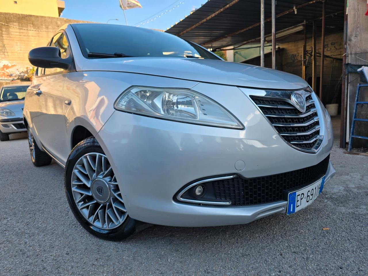 Lancia Ypsilon 0.9 TwinAir 85cv full opt 2013
