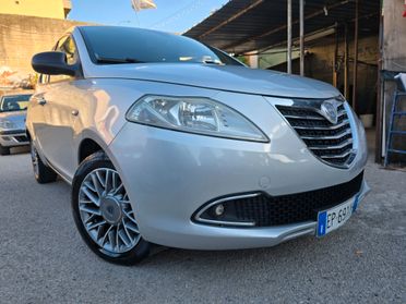 Lancia Ypsilon 0.9 TwinAir 85cv full opt 2013