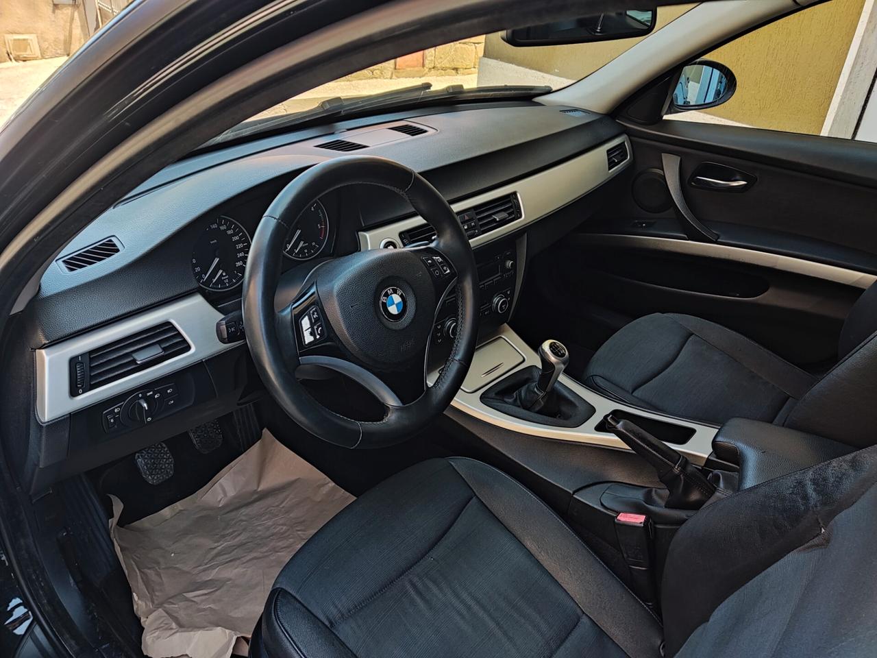 BMW 320D Touring Attiva MSPORT