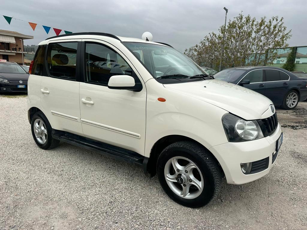 Mahindra Quanto 2.2 C8 4wd 5p.ti N1