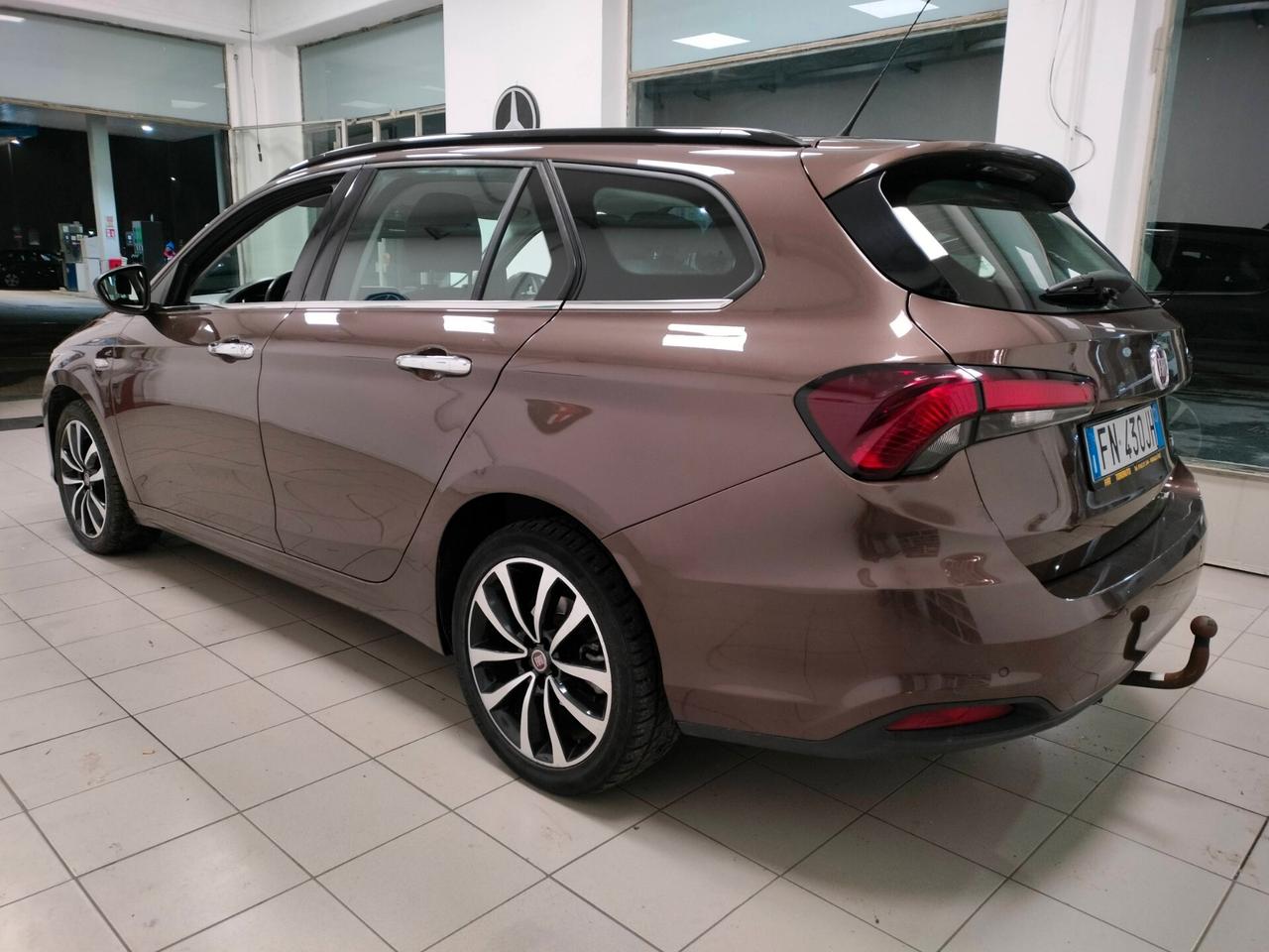 Fiat Tipo 1.4 T-Jet 120CV GPL SW Lounge